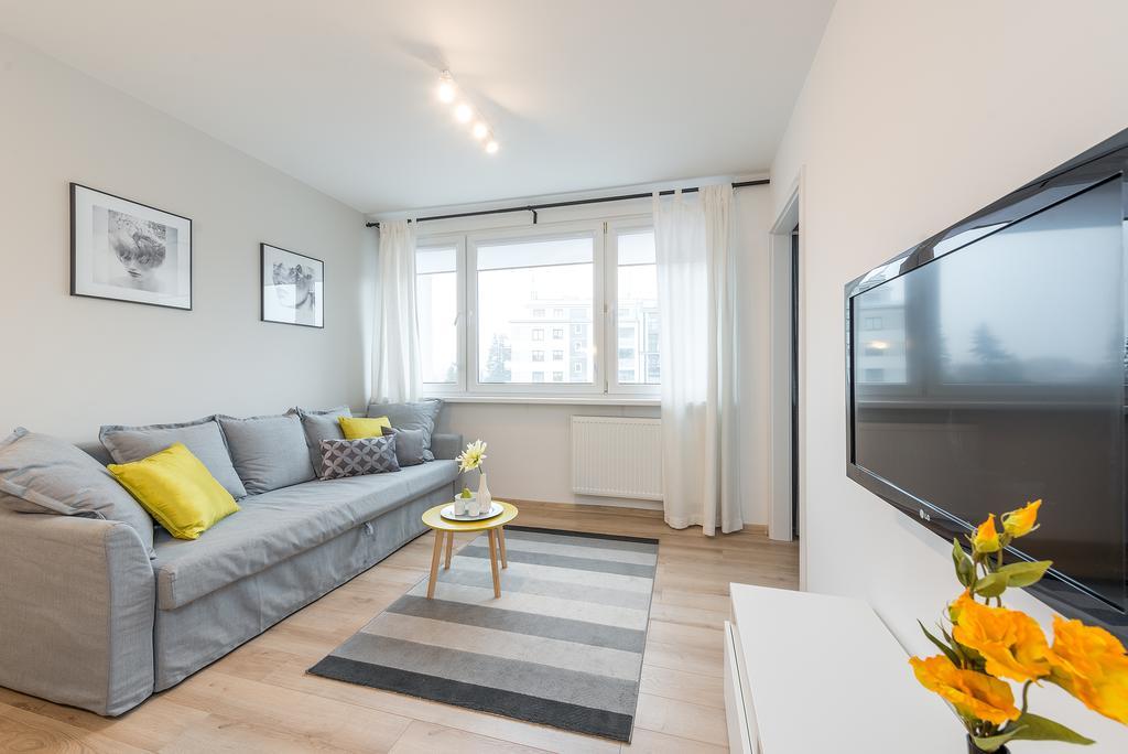 P&O Apartments Metro Wierzbno Warschau Buitenkant foto